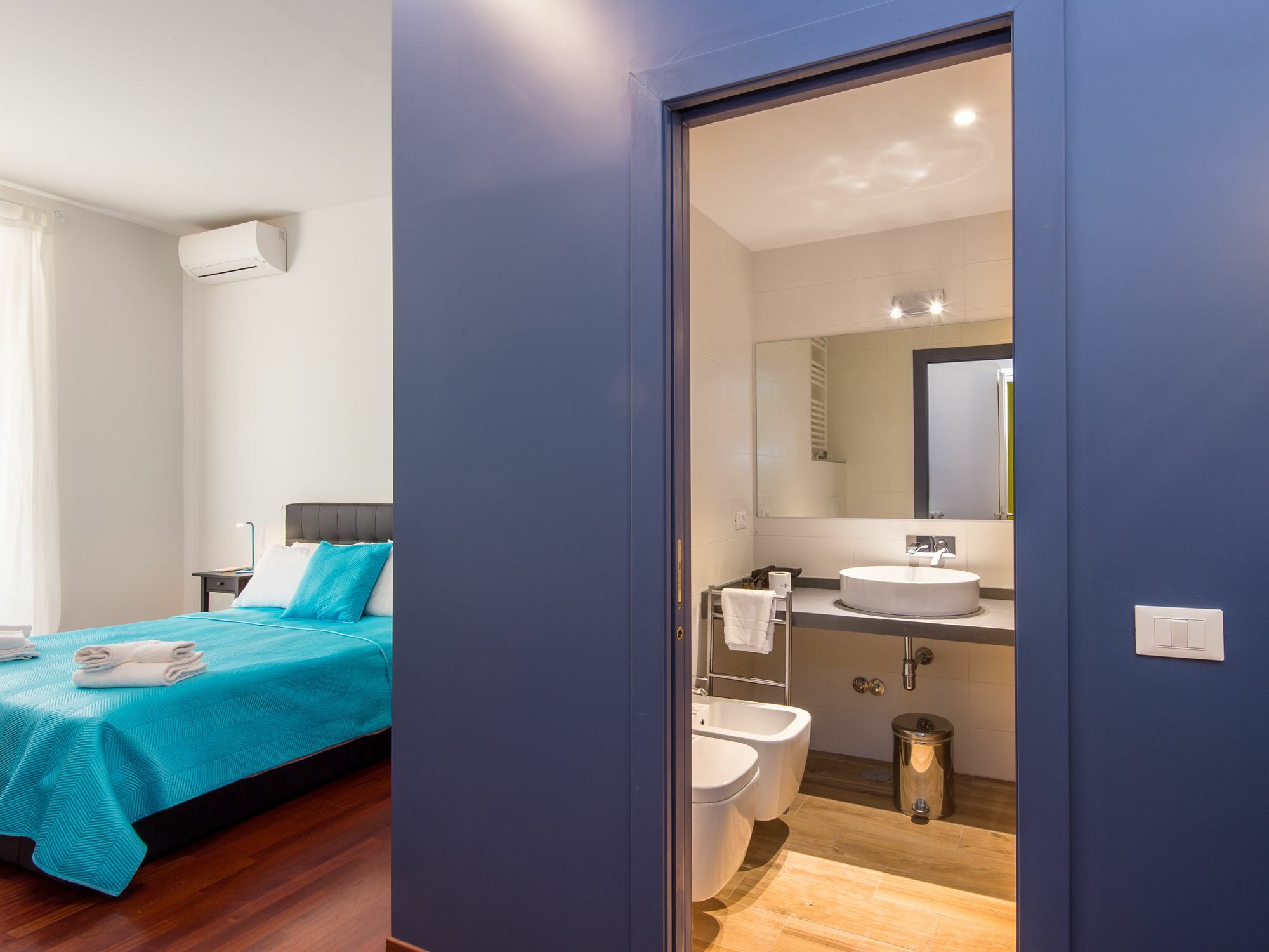 Monti Colors Apartment Рим Екстериор снимка