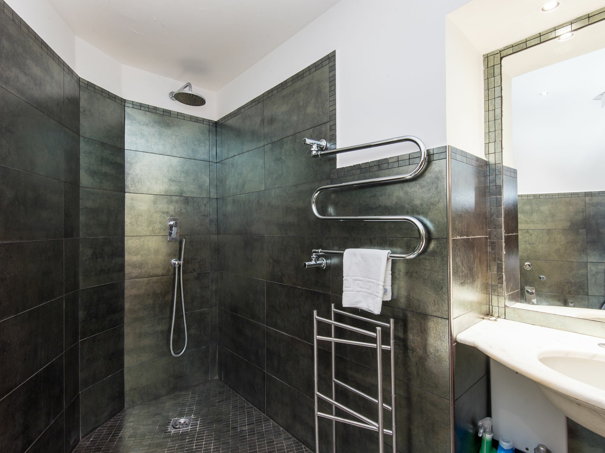 Monti Colors Apartment Рим Екстериор снимка