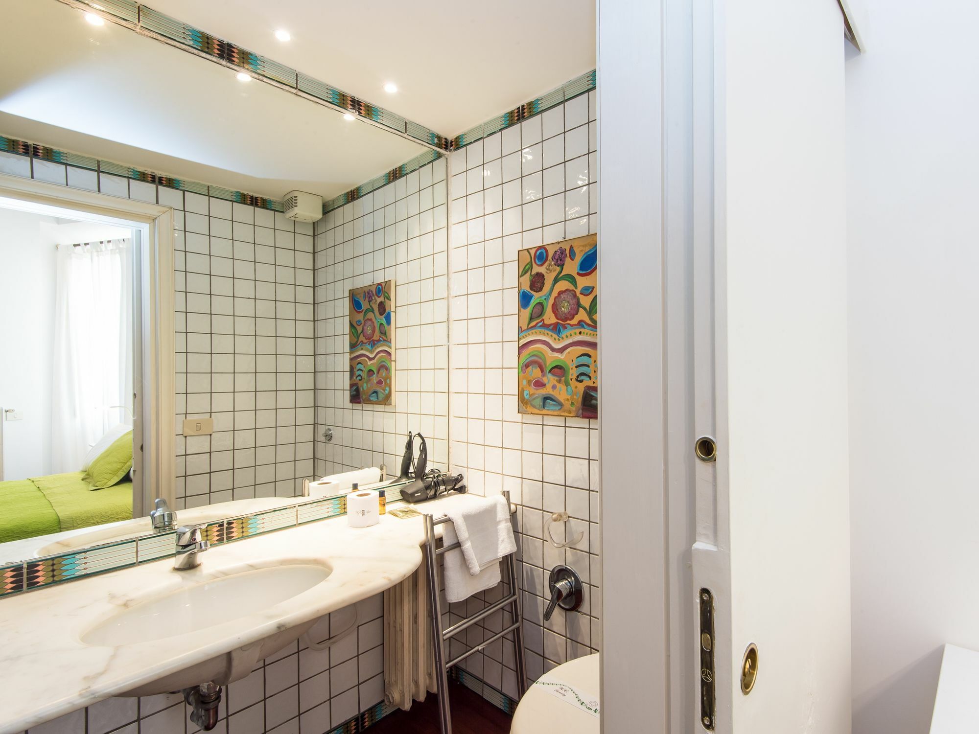 Monti Colors Apartment Рим Екстериор снимка