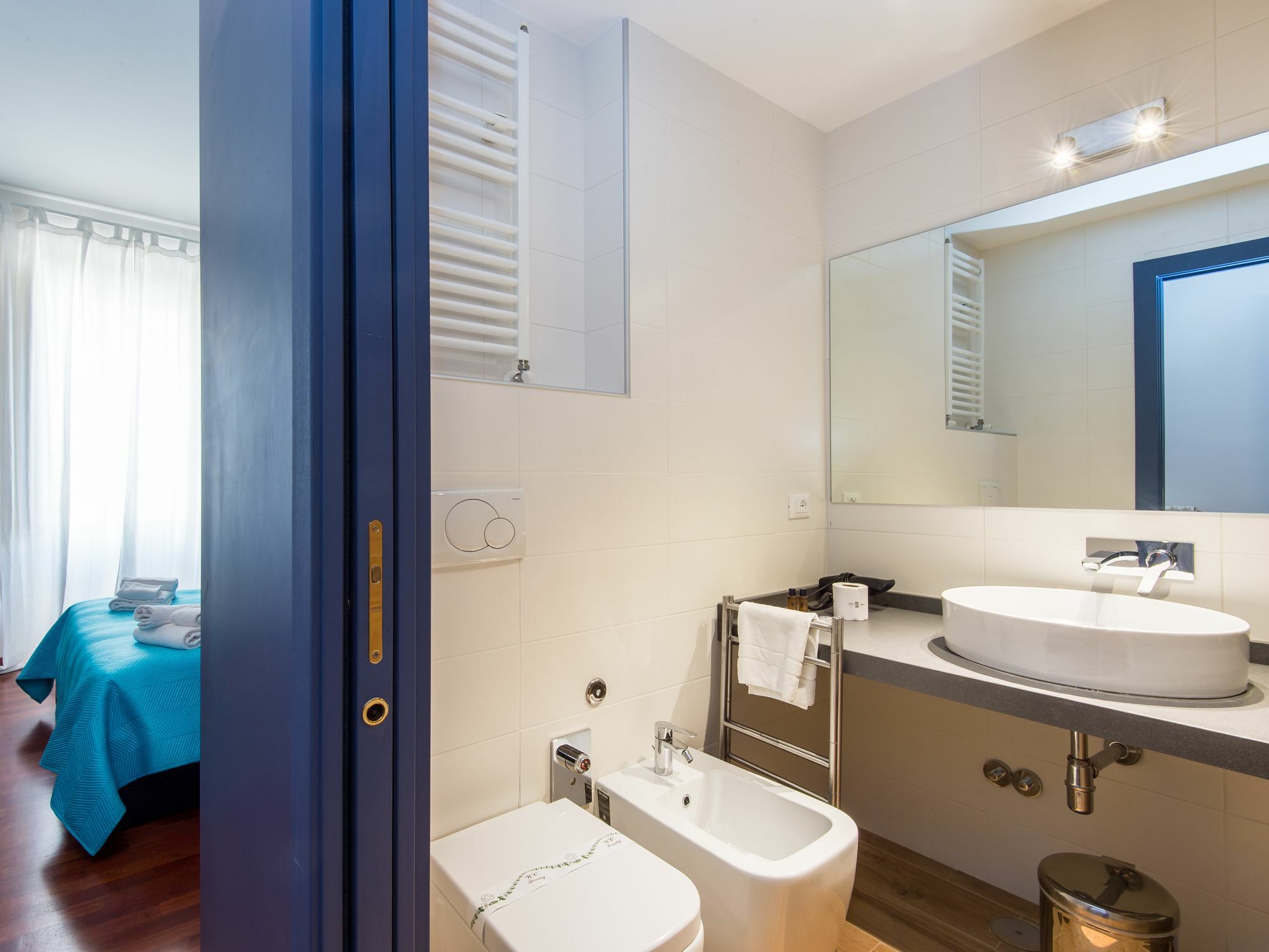 Monti Colors Apartment Рим Екстериор снимка